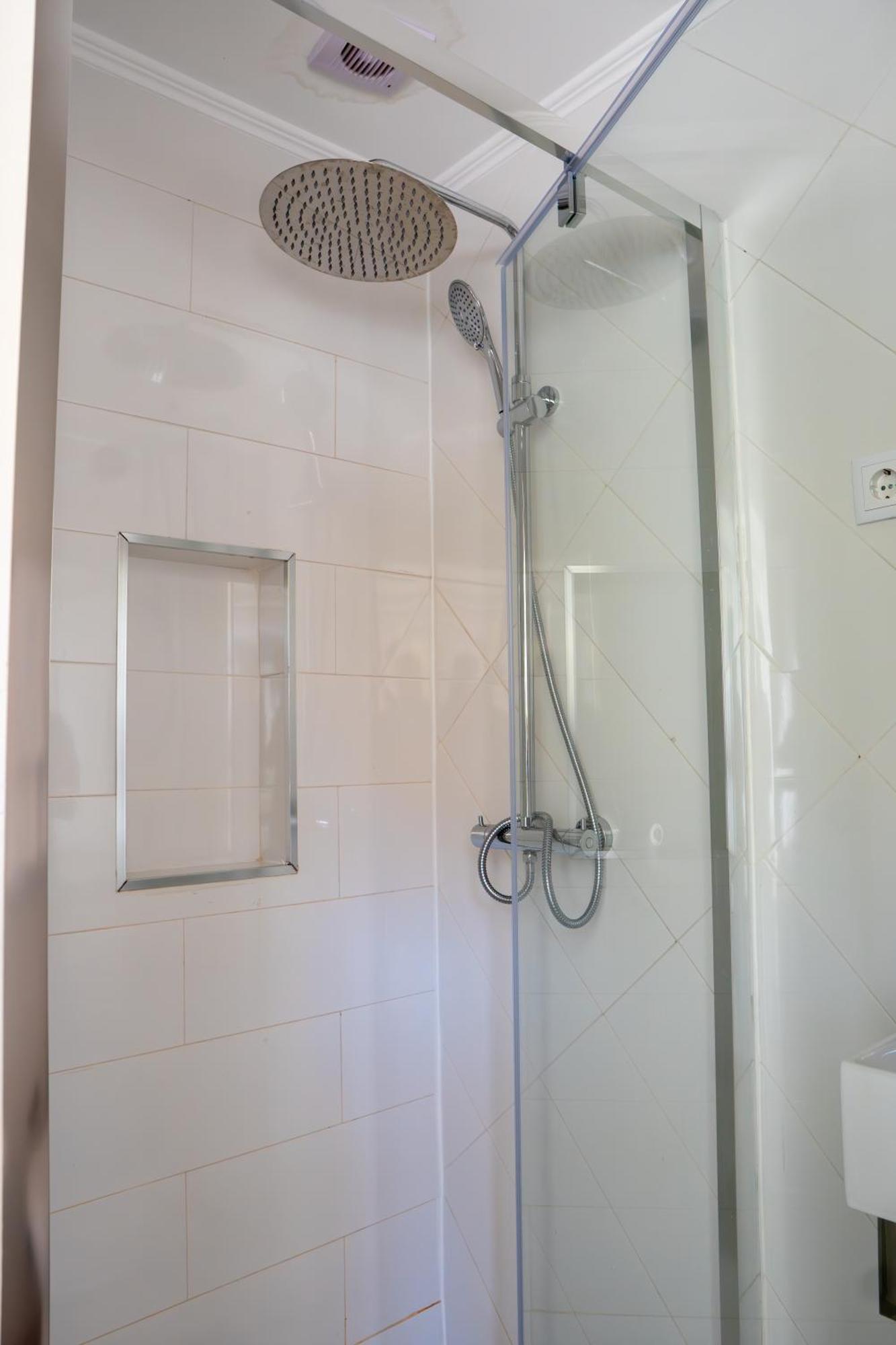 Matching Loures Guest House المظهر الخارجي الصورة