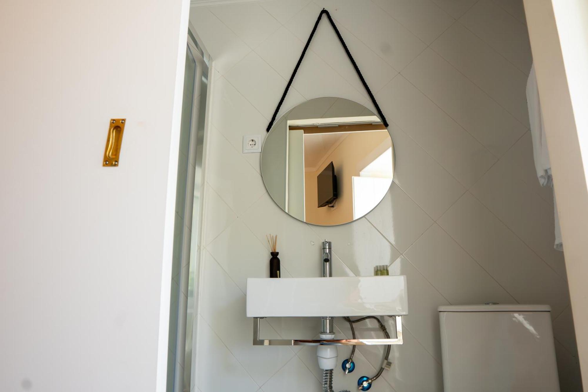 Matching Loures Guest House المظهر الخارجي الصورة